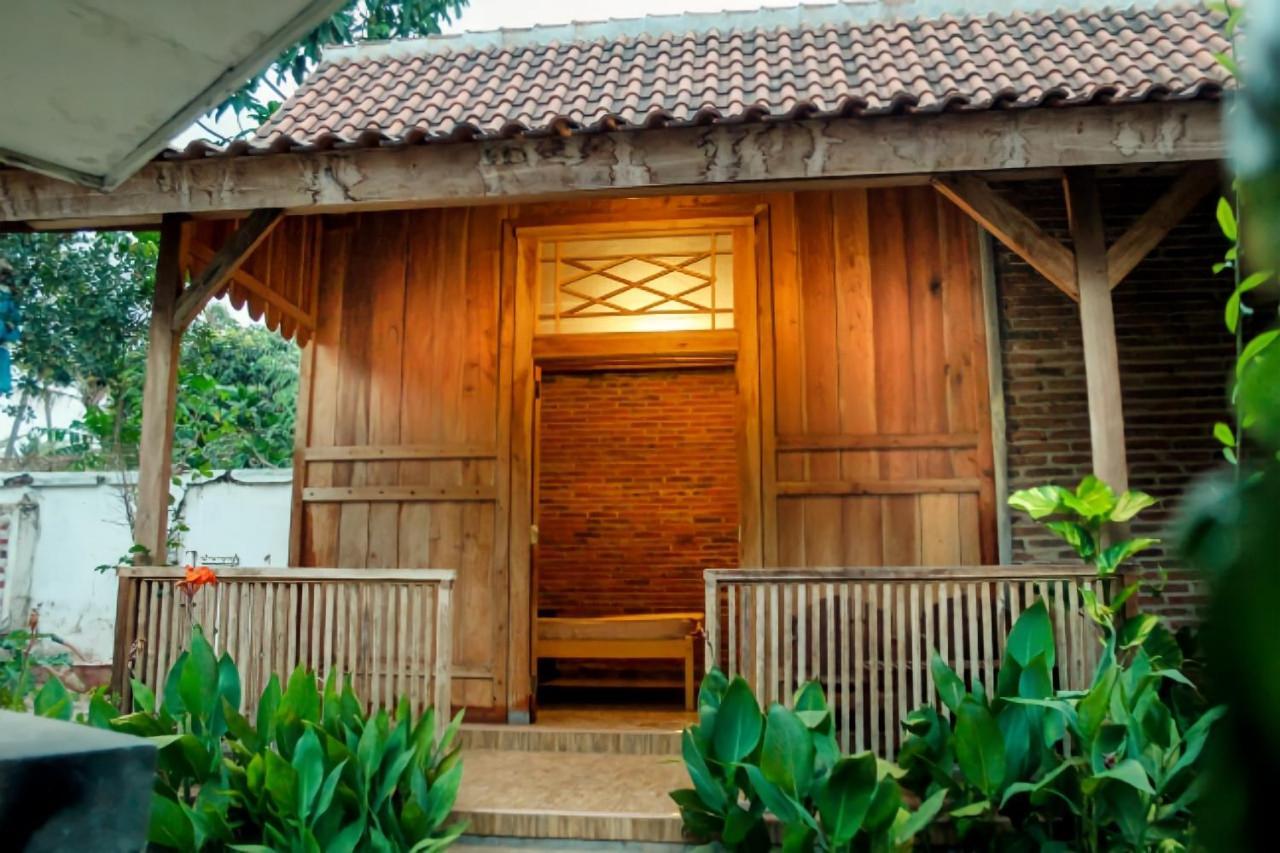 Pinarak Homestay Banyuwangi  Buitenkant foto