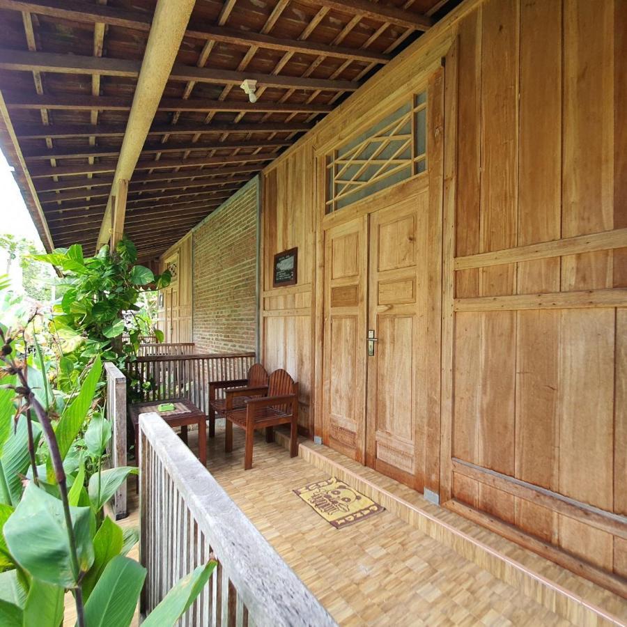Pinarak Homestay Banyuwangi  Buitenkant foto